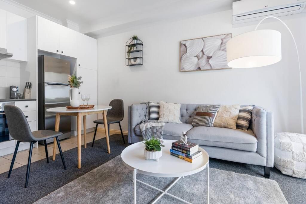 Cozy 1 Bedder In St Kilda With Balcony Melbourne Exterior foto